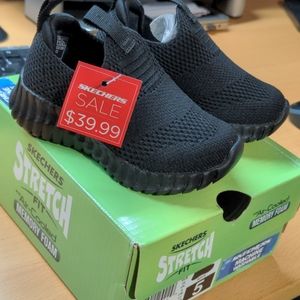 Sketchers Stretch Fit Sneakers Boys 5